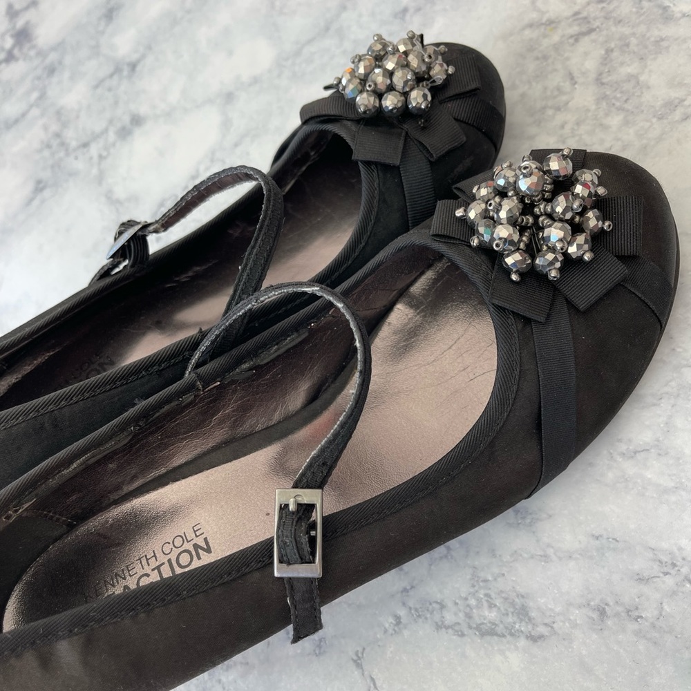 KENNETH COLE REACTION Black Silver Embellished Rhinestones Buckle Heels Shoes 5 - Picture 2 of 7